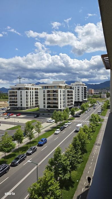 Apartament 3 camere  Coresi  77 mp utili + terasă 9 mp  Parcare + Beci