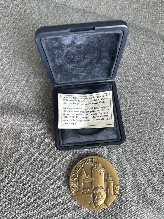 Френски медал Pichard-Balme – замък Combourg