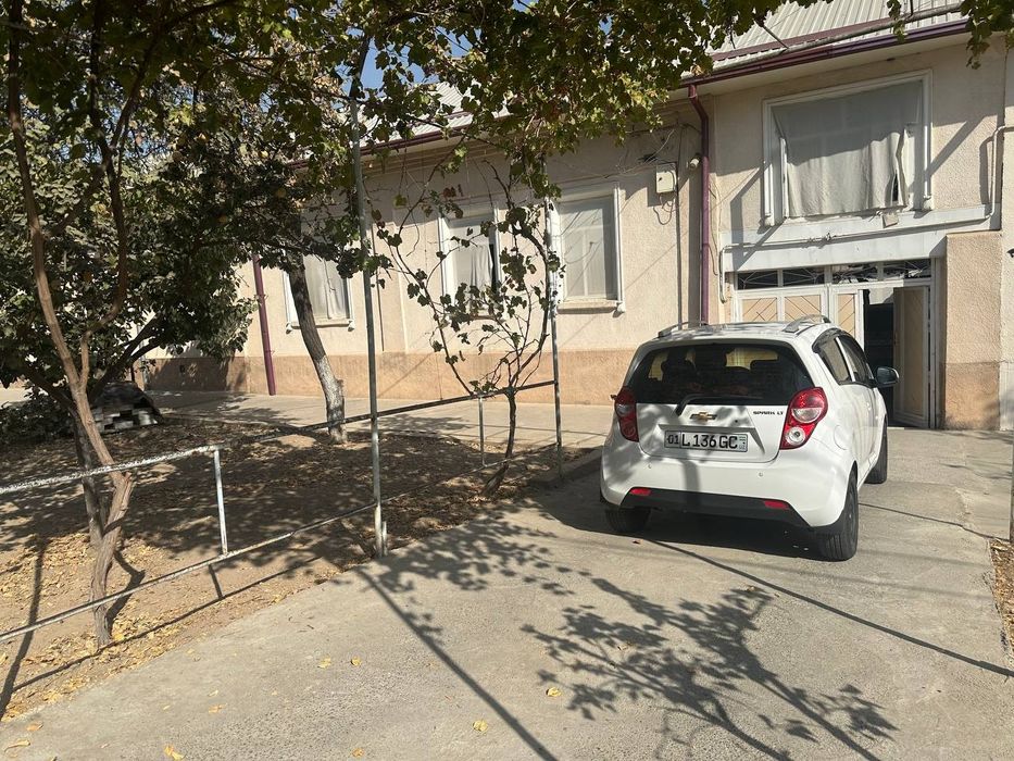 Чилонзор домбрабод серкуёш 14 сотилади