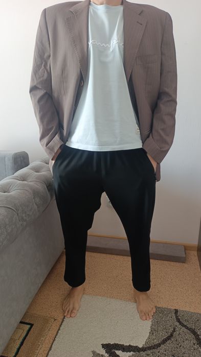 Продам Костюм фирмы Марко Борокко