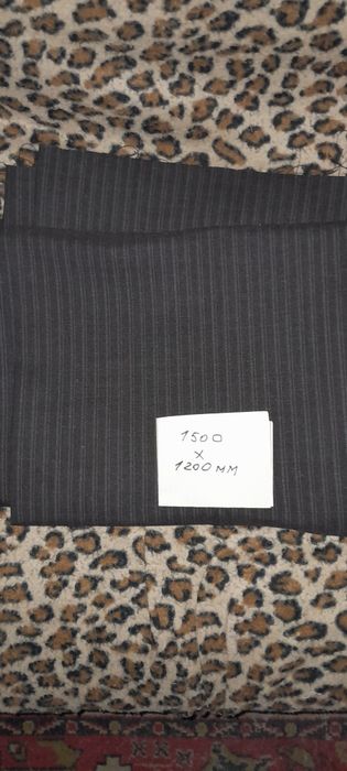 Продам брючно-костюмную ткань.