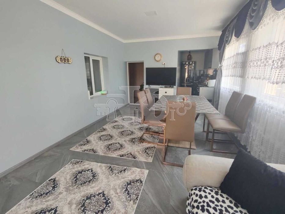 Продава се Къща в с. Карапелит, Област Добрич - 90 кв.м за 767 €/кв.м - Снимка #1