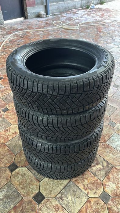 Pirelli ice zero FR