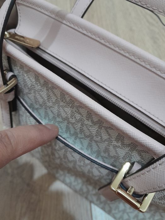 Кожаная оригинал сумочка Michael Kors