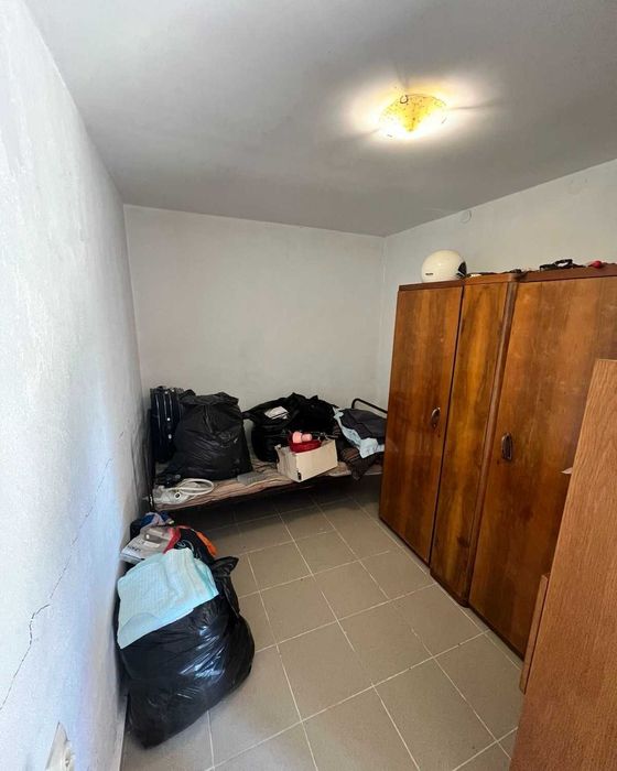 Тухлена къща, център, село Здравец