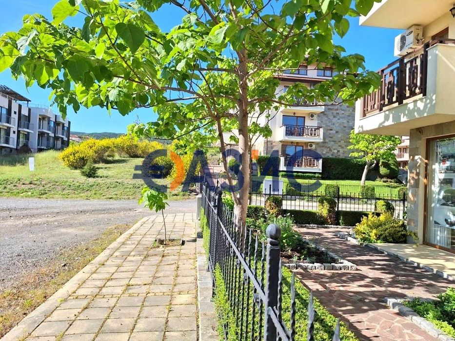 Продава се Едностаен апартамент в Свети Влас - 39 кв.м за 1142 €/кв.м - Снимка #2