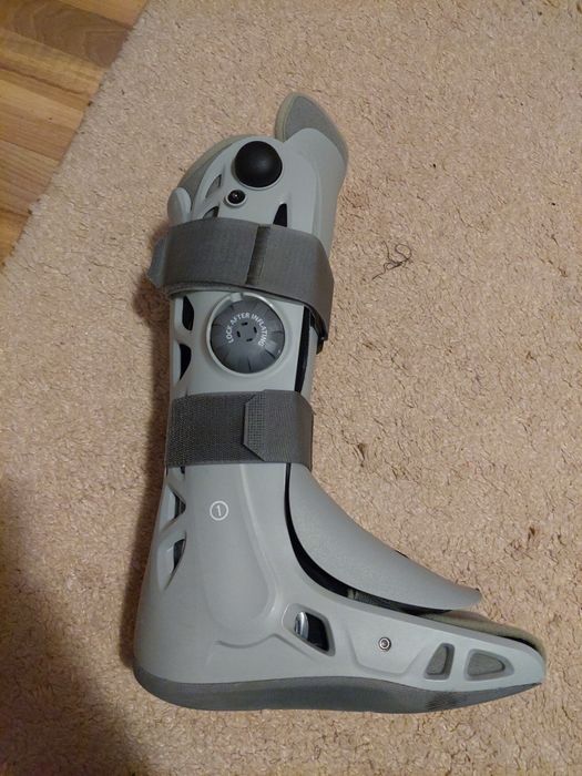 Orteza de picior ,tip cizma, pentru probleme medicale,marime M