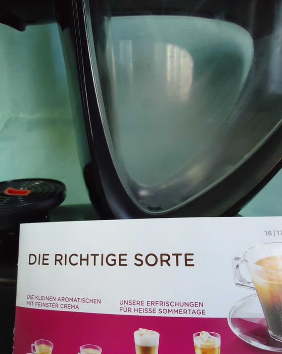 Кафемашина с гаранция 1 година NESCAFÉ® Dolce Gusto Krups Infinissima.Black за капсули система Долче густо Крупс