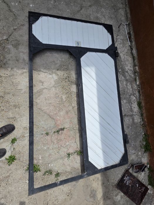 Дверь для участка