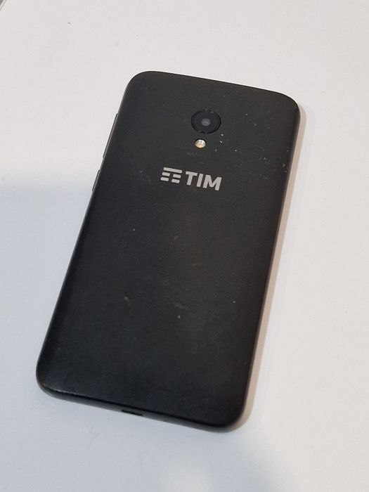 Telefon cu touchscreen perfect funcțional
