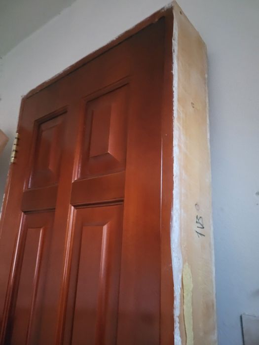 Двери 5шт из красного дерева