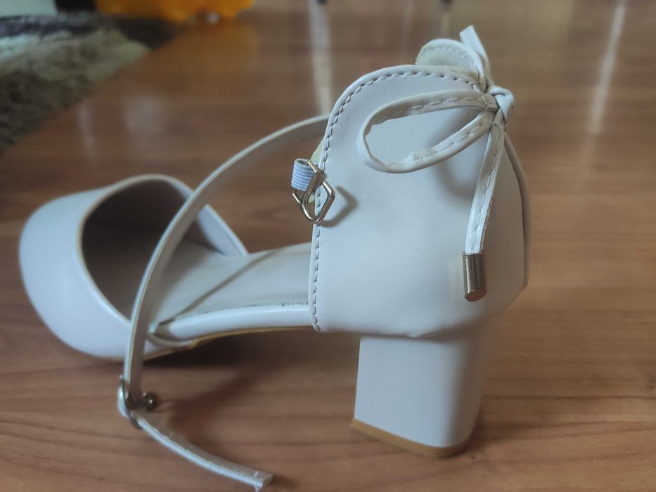 Pantofi dama pentru toamna și primăvara