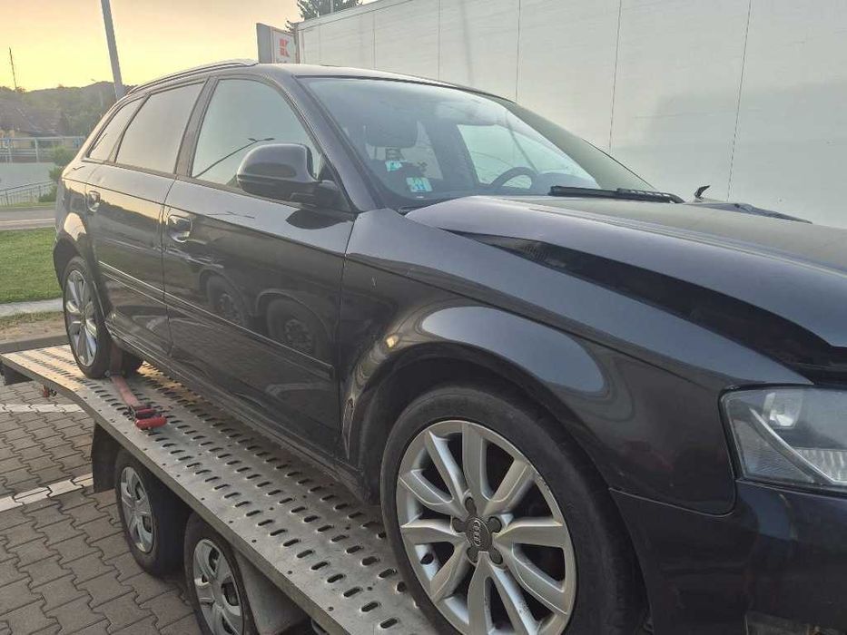 oglinda dreapta audi a3 8p facelift (culoare lz7l)