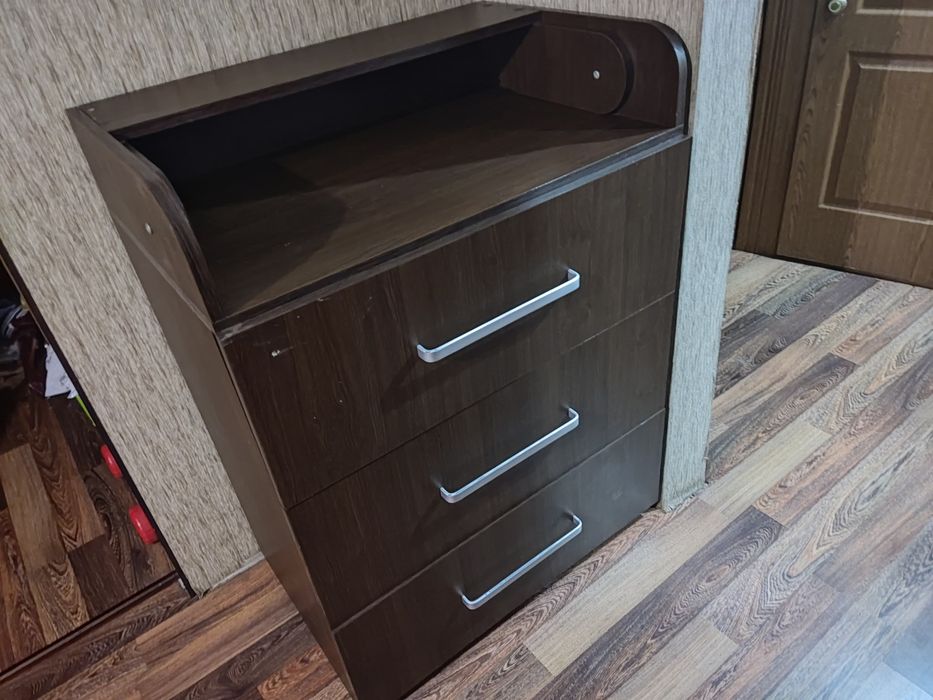 Пеленальный столик