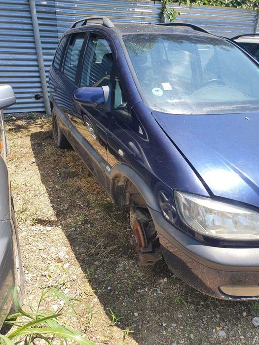 Opel Zafira 1.8i за части