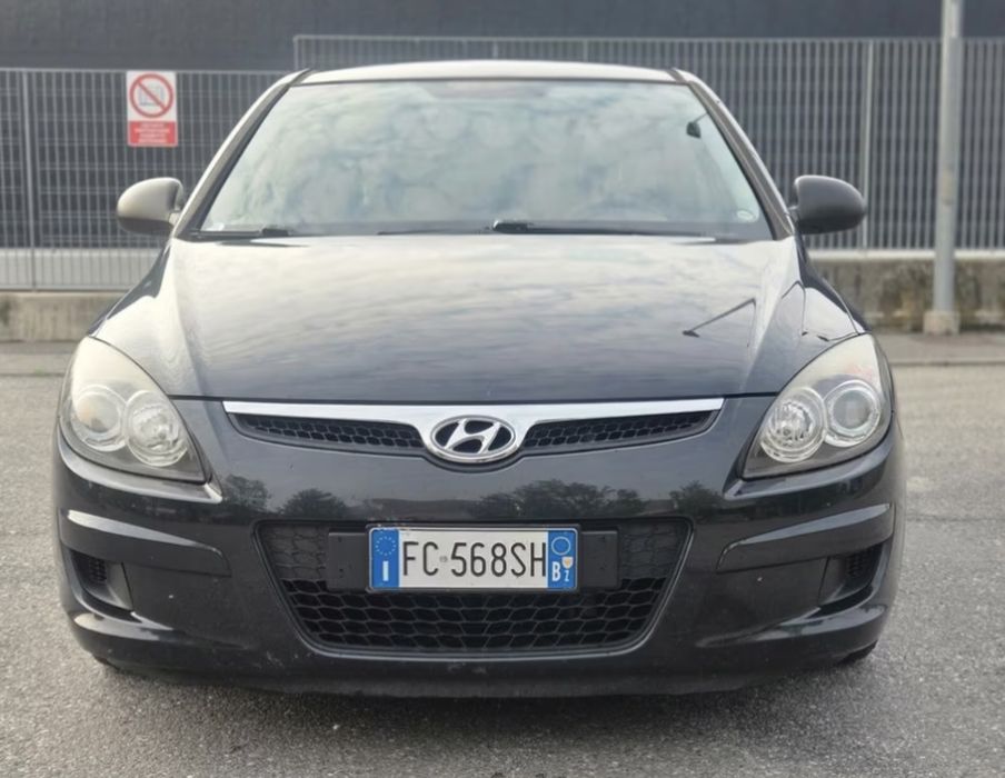 Hyundai i30 1.6 i на части
