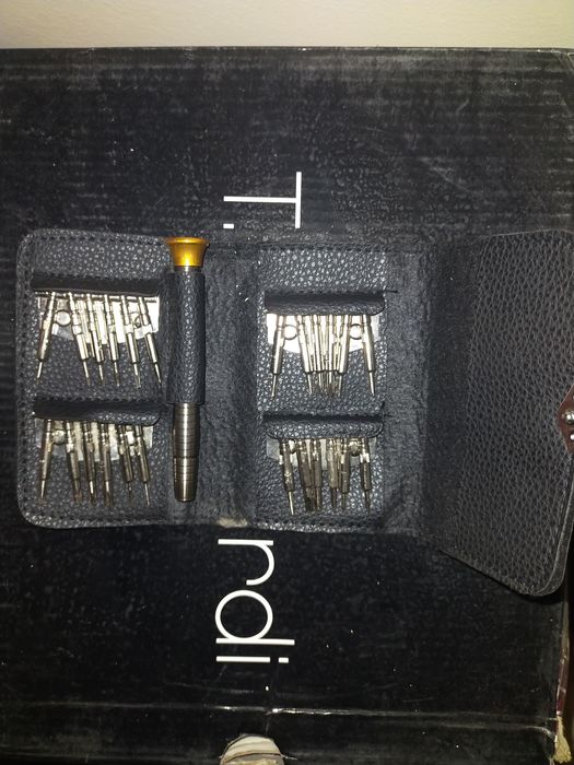 Отвёртка набор с битами 24в1