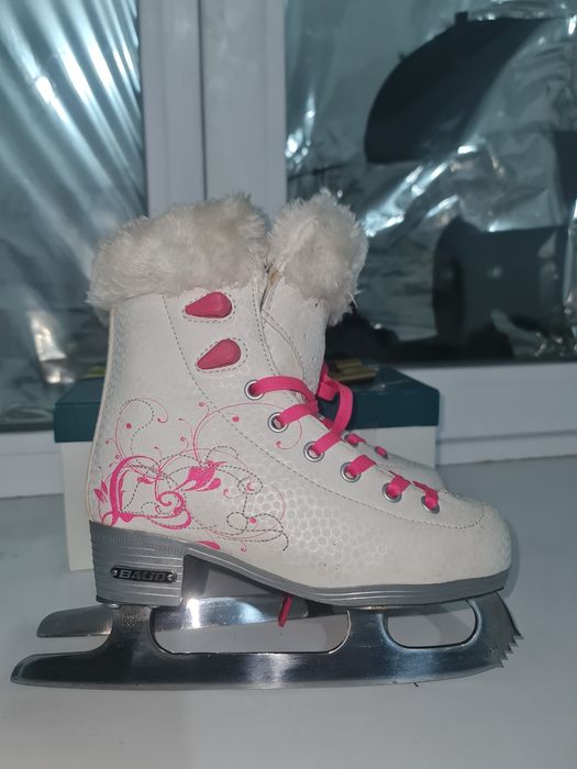 Продам коньки детские для девочки