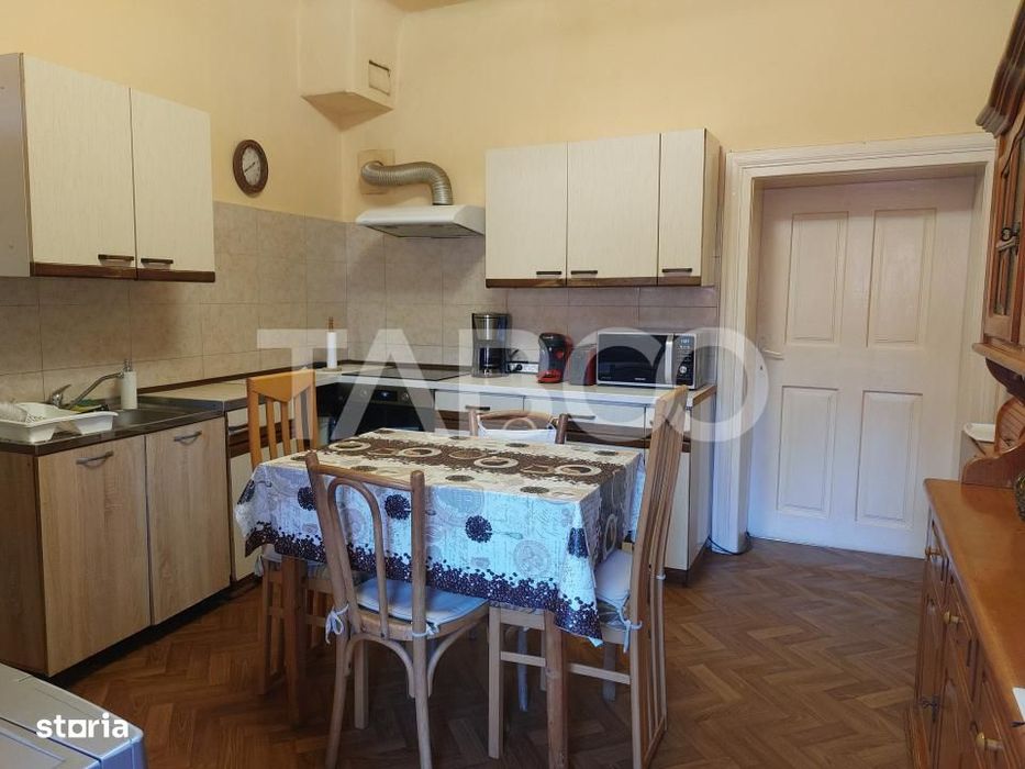 Apartament spatios la casa 97 mpu 3 camere 20 mp gradina pivnita