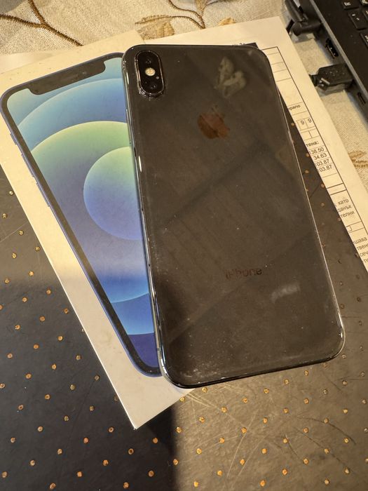 Iphone X ,10 64gb черен използван готов за работа