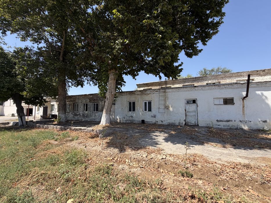 Склад база 3000 м² с 1 Га, Бекабадский район