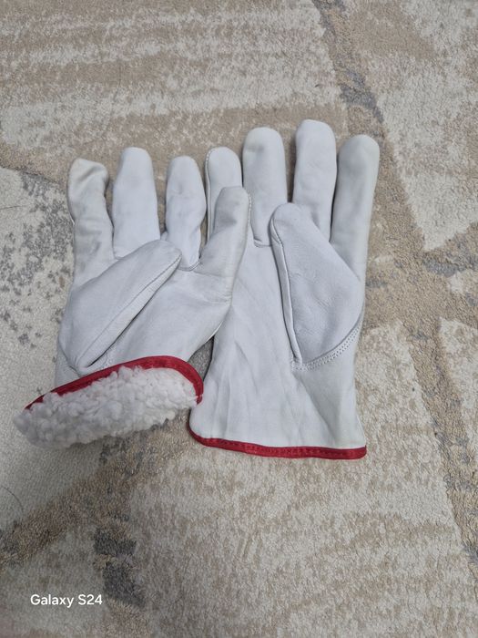 Продам перчатки очки