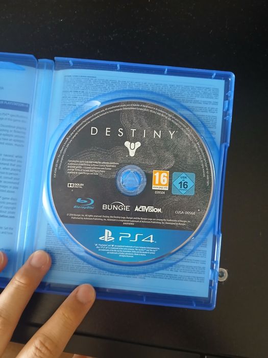 Продам игры Destiny + Driveclub для PS4 (б/у, рабочие)
Destiny – диск