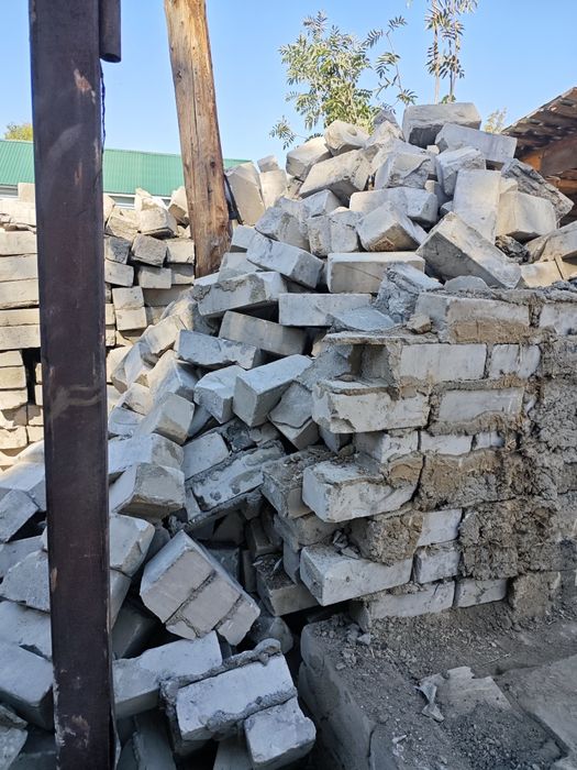 Продам кирпич силикатный б/у