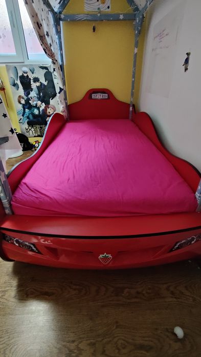 Pat masina de curse pentru copii