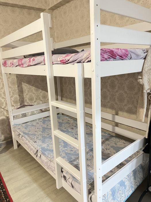 Продам кровать 2х ярусную
