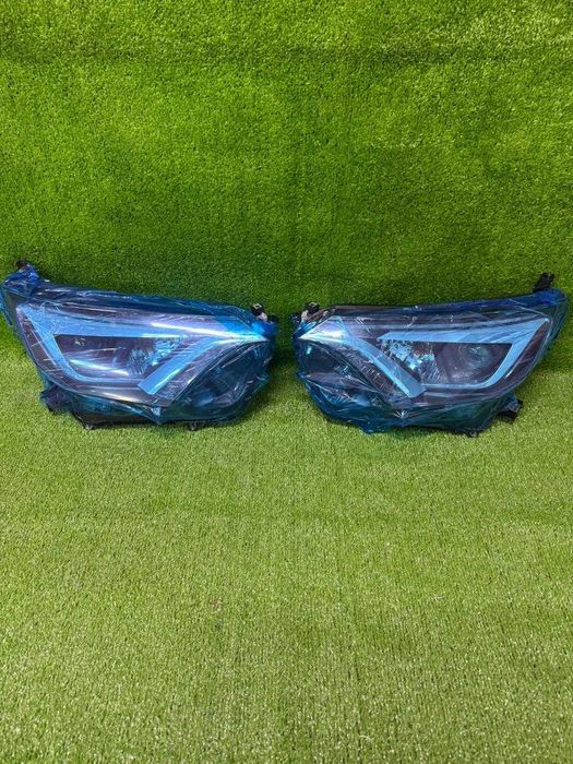 Фара на Toyota RAV 4