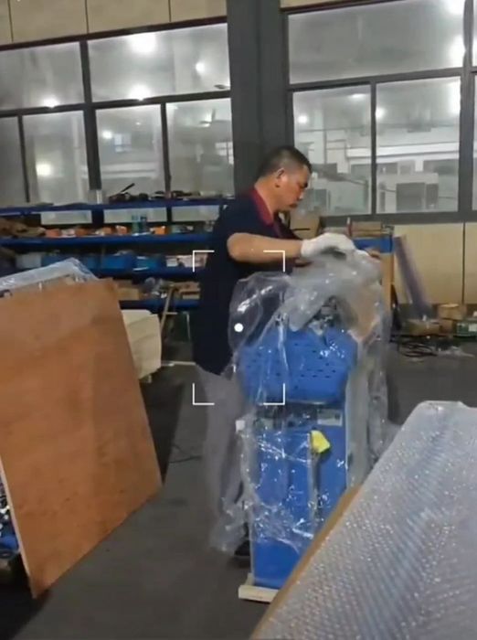 Перчатка станок. Qòlqop stanok.