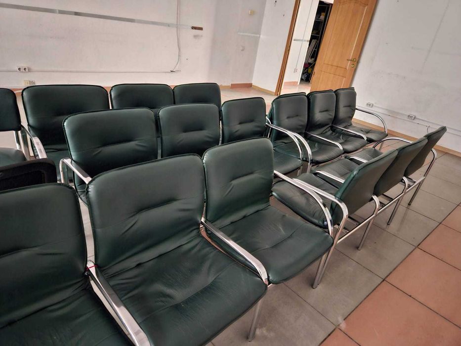 Стулья, кресла, шкафы