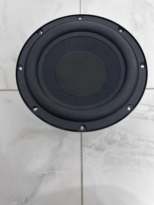 De la harman kardon Dif de BASS