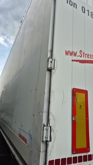 Semiremorcă BOX Schmitz SKO24 – 2007 – Șasiu galvanizat