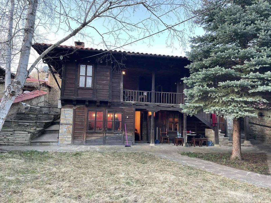 Къща в село Катунище