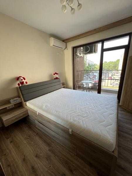 Дава се под наем Двустаен апартамент в Бургас, Изгрев - 65 кв.м за 510 € - Снимка #3