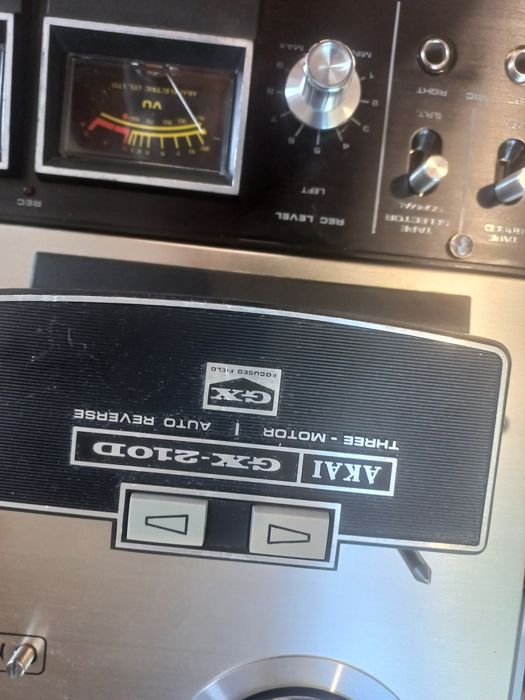 Magnetofon Akai gx 210d 3capete 3motoare cu probleme