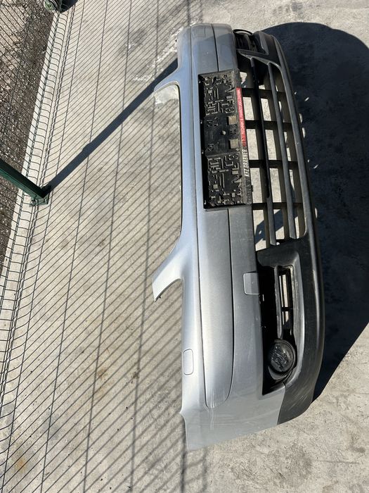 Предна броня за VW TAURAN
