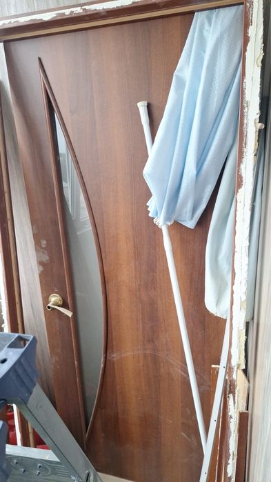 Межкомнатные двери б/у