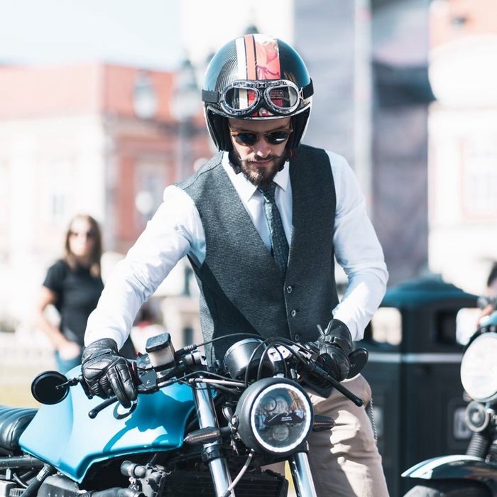 Cafe Racer BMW K75 - Visul albastru