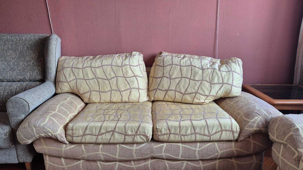 Диван, кресло, трапезен стол