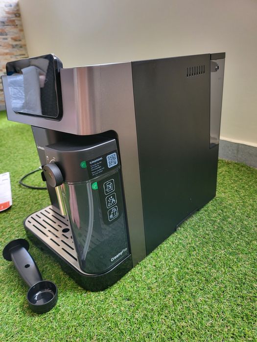 Кафеавтомат Кафемашина с тъч дисплей и кана за мляко Grundig KVA 7230