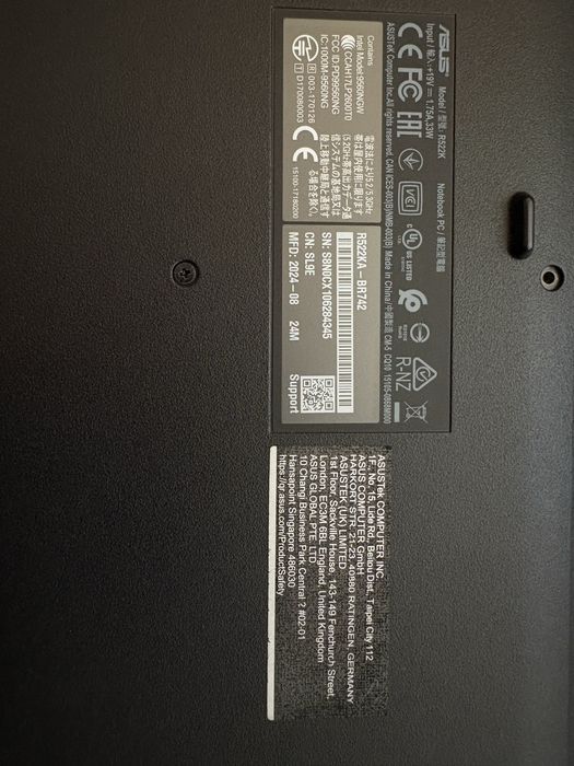 Vand laptop ASUS
