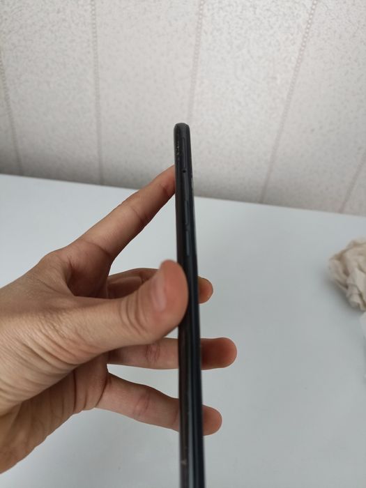 Продам телефон oppo reno 5 5g