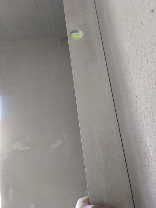 Execut tencuiala mecanizata