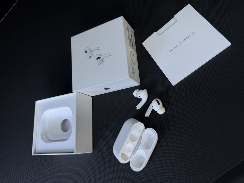 Продам Apple AirPods Pro