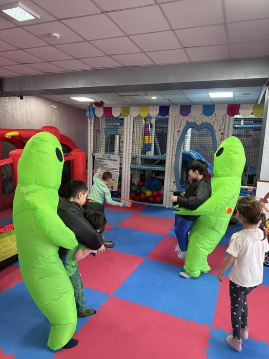 Imobil mixt, spatiu comercial si apartamente