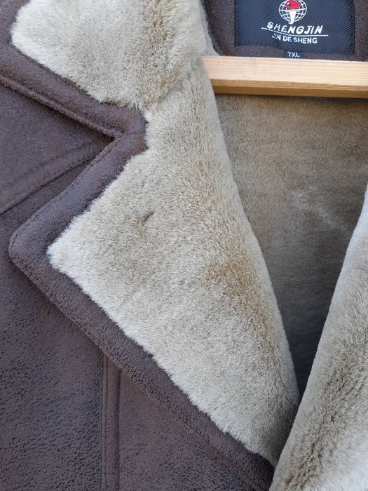 Натуральная мужская дубленка.