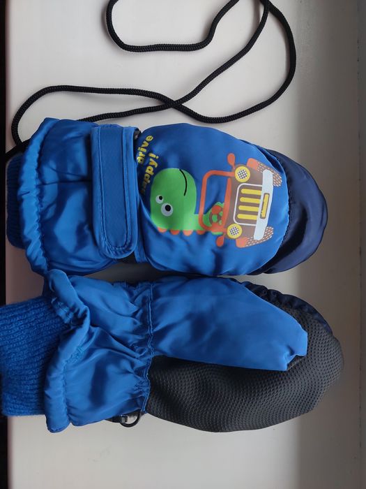 Продам детские варежки (краги)